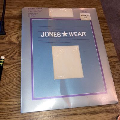 Joneswear Control top Pantyhose Med/Tall, Lycra  off white Lace, Sandalfoot NOS